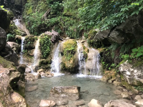 Cascadas del cerro de la Silla, un oasis en la ciudad