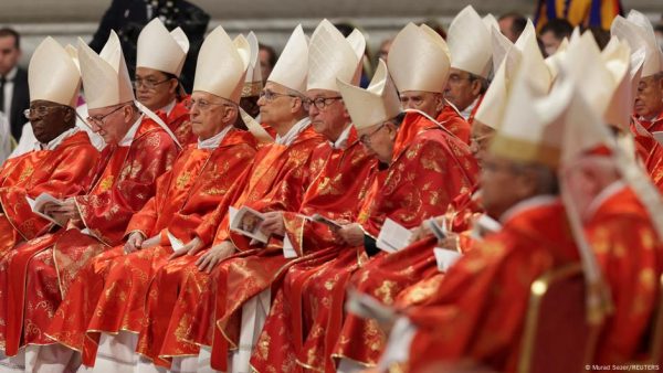 Cónclave vaticano para elegir al sucesor del papa Francisco es precedido de misa solemne