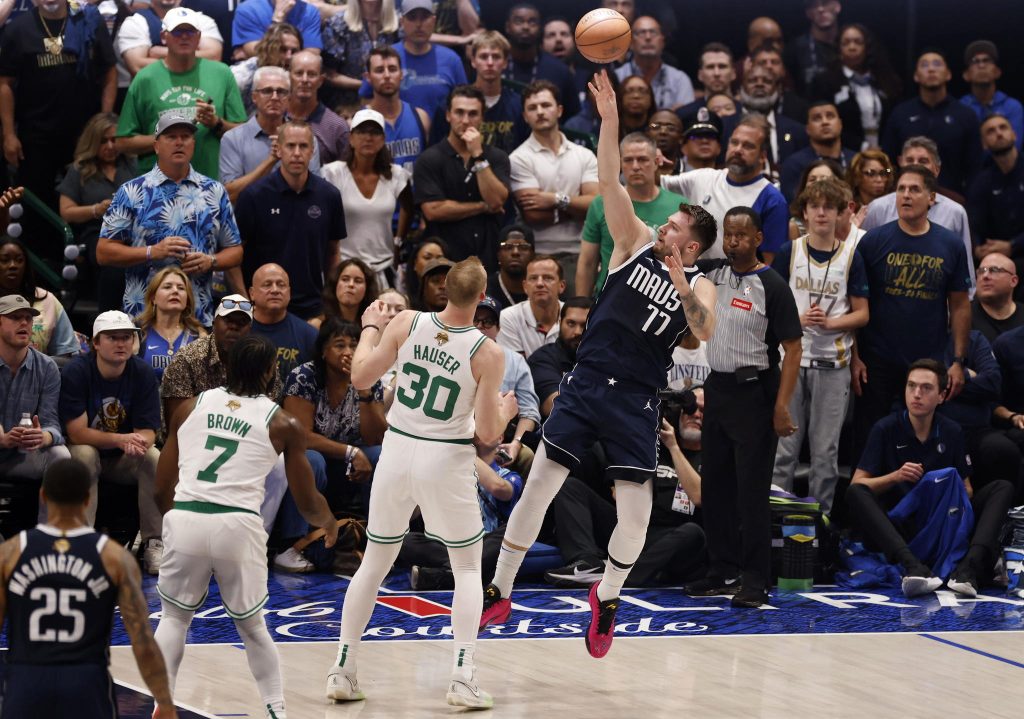 ¡Contra las cuerdas! El campeón Celtics pierde ante los Knicks