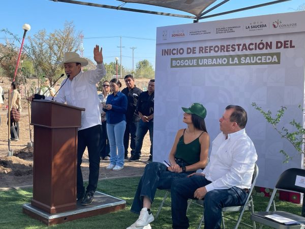 Encabeza gobernador Durazo el arranque de reforestación en el Bosque Urbano La Sauceda