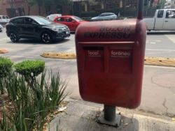 Los buzones rojos del Servicio Postal Mexicano: un recuerdo del ayer