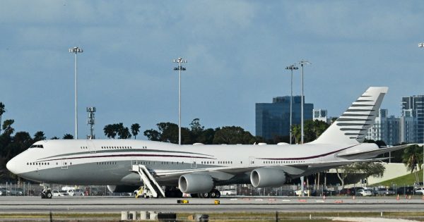 Por qué Qatar podría arrepentirse de ofrecerle un avión a Trump