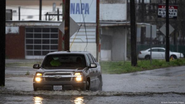 Tornados dejan más de 20 muertos en Estados Unidos