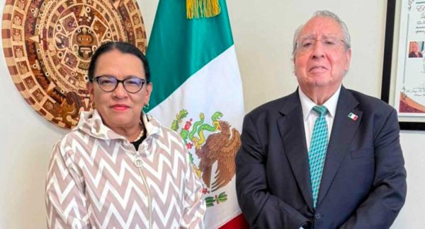Visita Rosa Icela Rodríguez el Vaticano con invitación para que papa León XIV venga a México