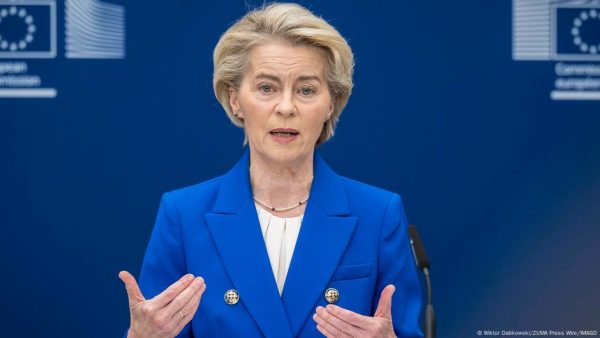 Von der Leyen: bombardeo a escuela de Gaza es "abominable"