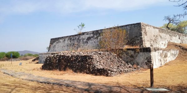 Zona arqueológica Tepatlaxco, una pirámide escondida en las alturas