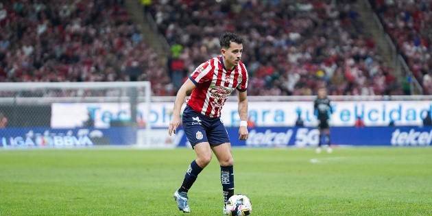 Alan Mozo, el sobreviviente de la 'limpia' en Chivas para el Apertura 2025