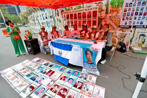 Ante ineficacia de protocolos, familiares asumen investigación de migrantes desaparecidos