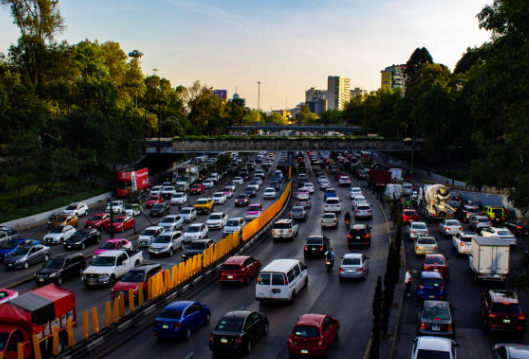 CNTE, periodistas, repartidores y colectivos feministas se movilizan por distintos frentes en CDMX