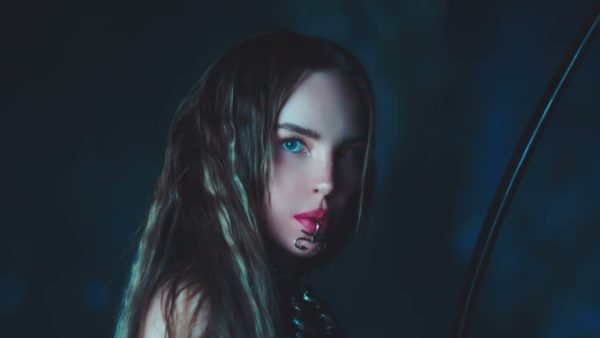 Heterocromía, la nueva canción con veneno de Belinda: ¿se la dedica a su ex millonario Gonzalo Hevia Baillères?