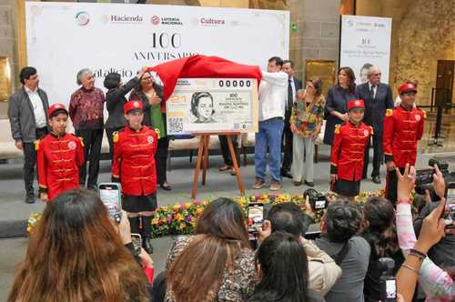 Homenaje de la Lotería a Ifigenia Martínez a un siglo de su natalicio