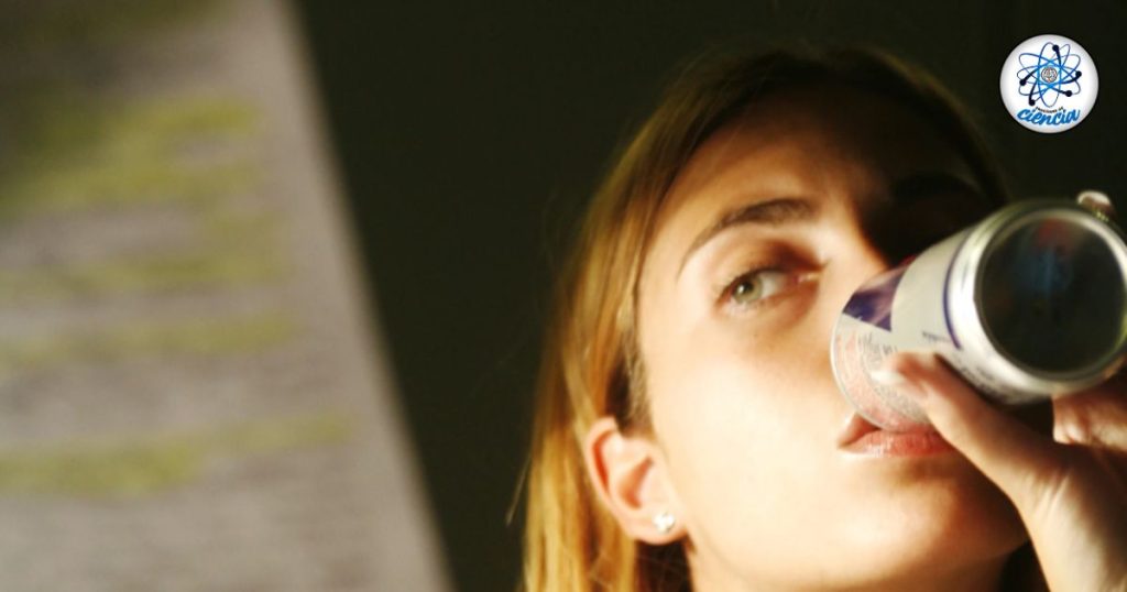 Investigadores revelan que un compuesto de las bebidas energéticas acelera el desarrollo de la leucemia