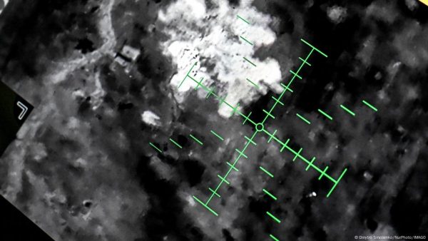 Masivo ataque ucraniano destruye 40 bombarderos rusos