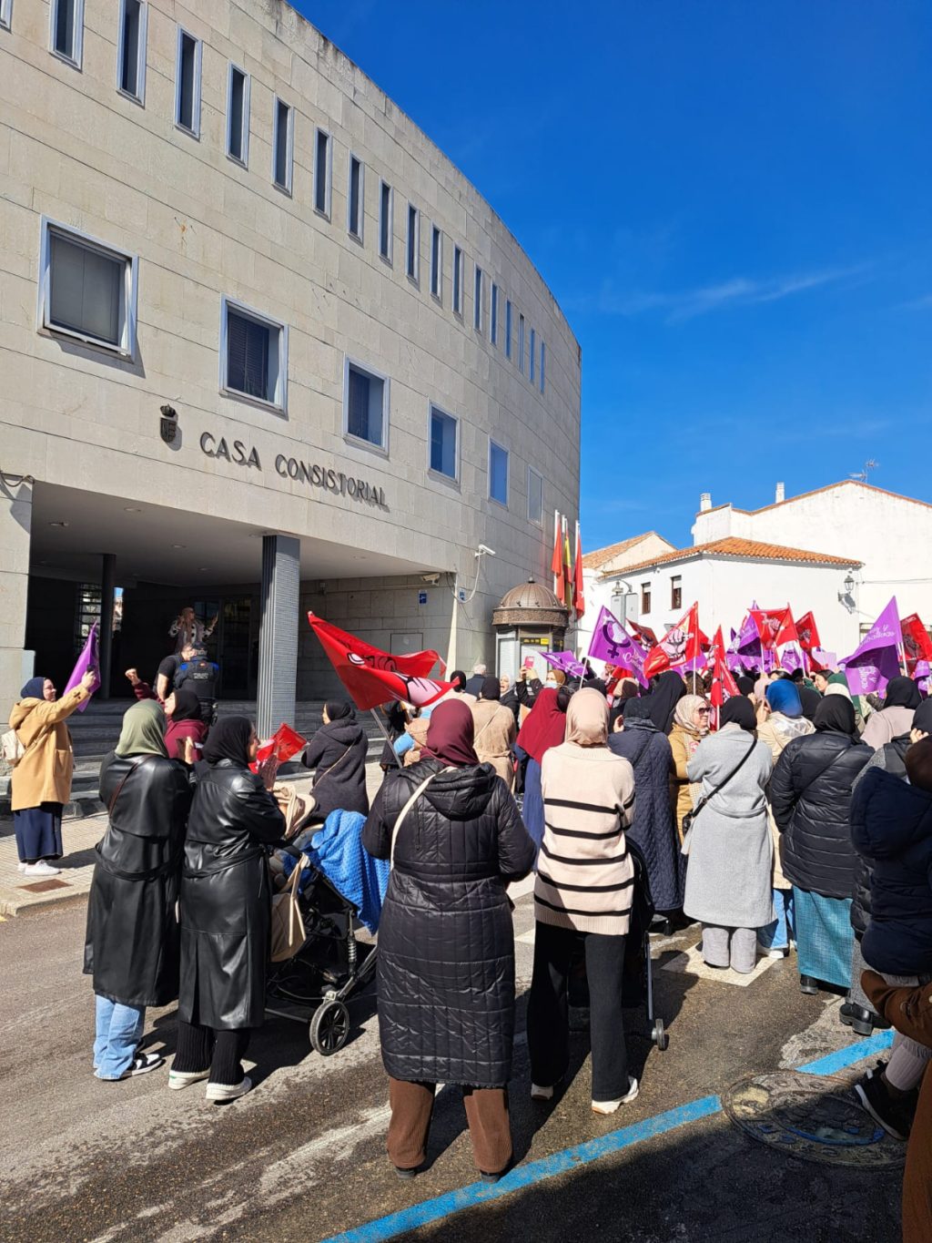 ¡No en nuestro nombre! Manifiesto de feministas contra la islamofobia