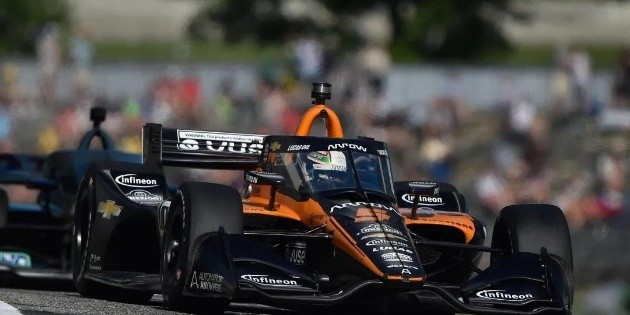 Pato O'Ward salva el honor en Detroit y se mete en el Top 10