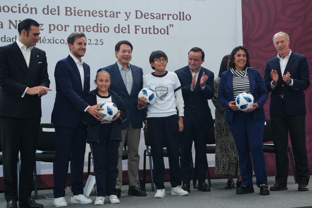 ¿Qué es el Torneo Nacional de Futbol Escolar anunciado por la FMF y cómo se jugará?