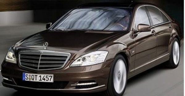 ¿Quién es el dueño de Mercedes Benz, la marca del auto favorito de Carlos Slim? Esto cuesta