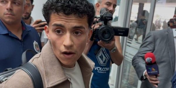 Richard Ledezma aterriza en Guadalajara para cerrar su fichaje con Chivas