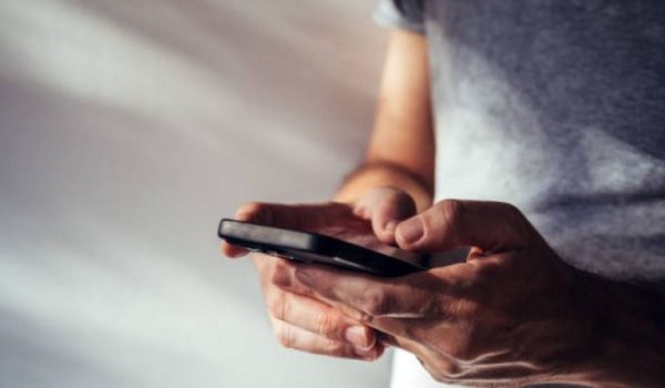 ¿Adiós Telcel? Esta telefónica va por usuarios que hacen recargas desde 10 pesos