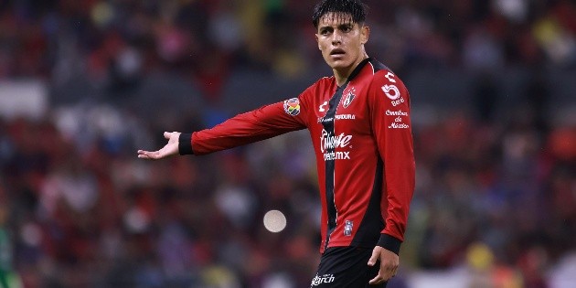 Atlas, con intención ofensiva, pero sin solidez defensiva