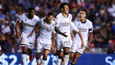 Con Gilberto Mora como titular, Xolos arranca el Apertura 2025 con victoria ante Gallos Blancos