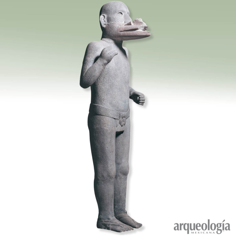 Ehécatl: cuando Quetzalcóatl soplaba para que lloviera y se moviera el Universo