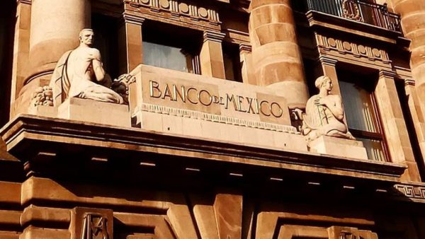 Importante, discutir si el Banxico debe contribuir al desarrollo económico: Sheinbaum