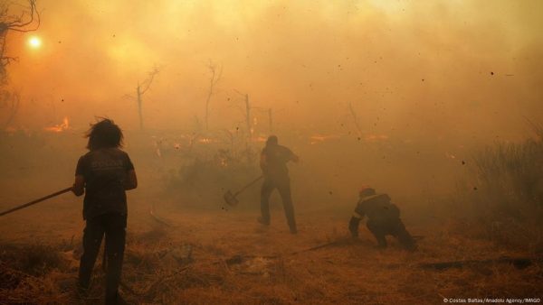Incendios se extienden por toda Grecia