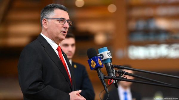 Israel rechaza la presión internacional para un alto al fuego en Gaza