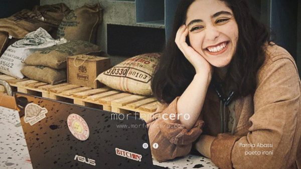 La joven poeta enterrada en su cama rosa