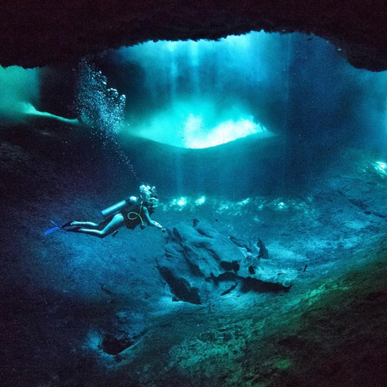 La Media Luna y sus cabañas junto a manantiales