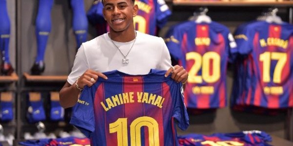 Lamine Yamal usará un nuevo número en el Barcelona