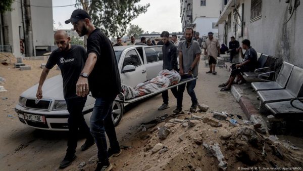 Más de 80 personas mueren por disparos israelíes en centros de ayuda en Gaza