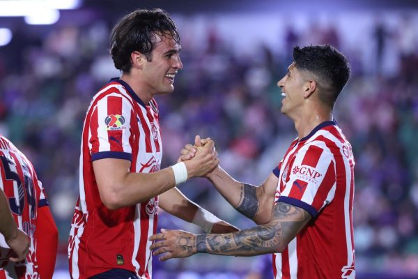 ¿O sea que Chicharito y los delanteros de Chivas tienen 11 goles en 80 partidos? Interesante…