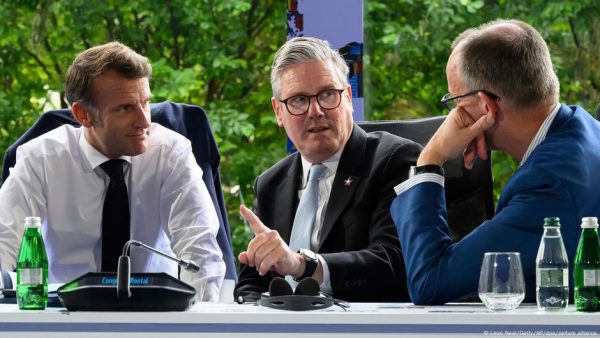 Reino Unido y Alemania renuevan amistad con pacto de defensa y migración