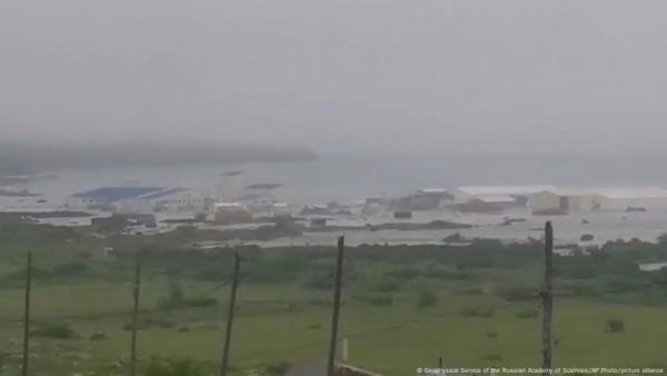 Tsunamis golpean Rusia y Japón tras sismo de magnitud 8.8