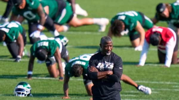 Dentro del masivo aumento de Brock Purdy -- y las expectativas para 2025 que le siguen