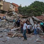 Derrumbes y heridos deja fuerte sismo en Turquía
