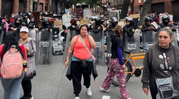 Desalojos en el Centro Histórico y la Roma dejan a familias a la deriva