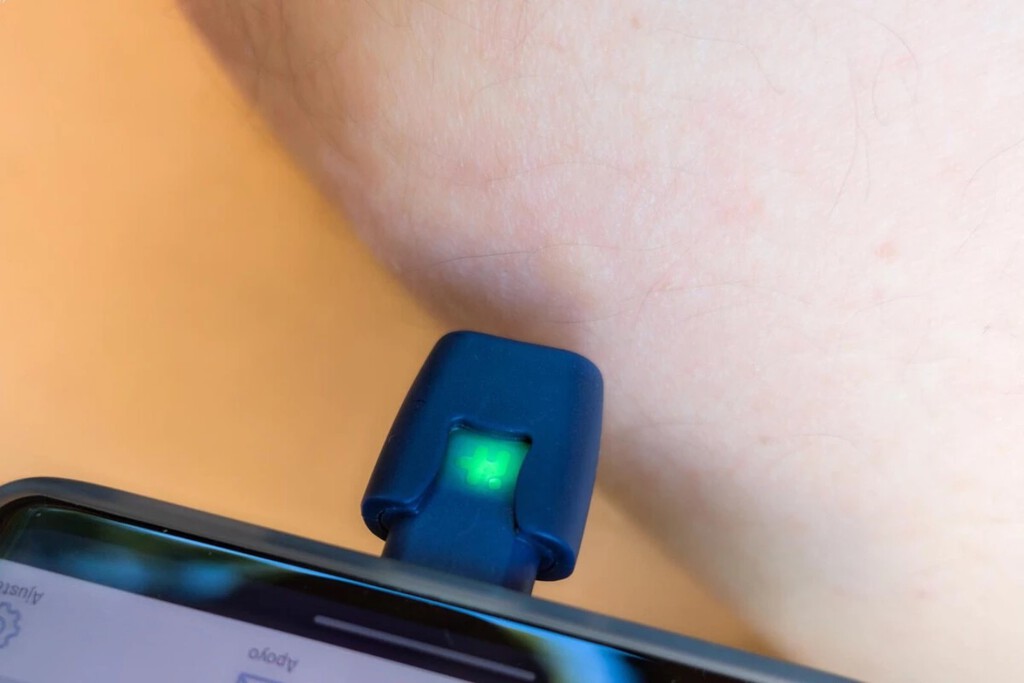 Desde que llevo este accesorio en mi llavero le tengo menos miedo a los mosquitos. Y a otras picaduras