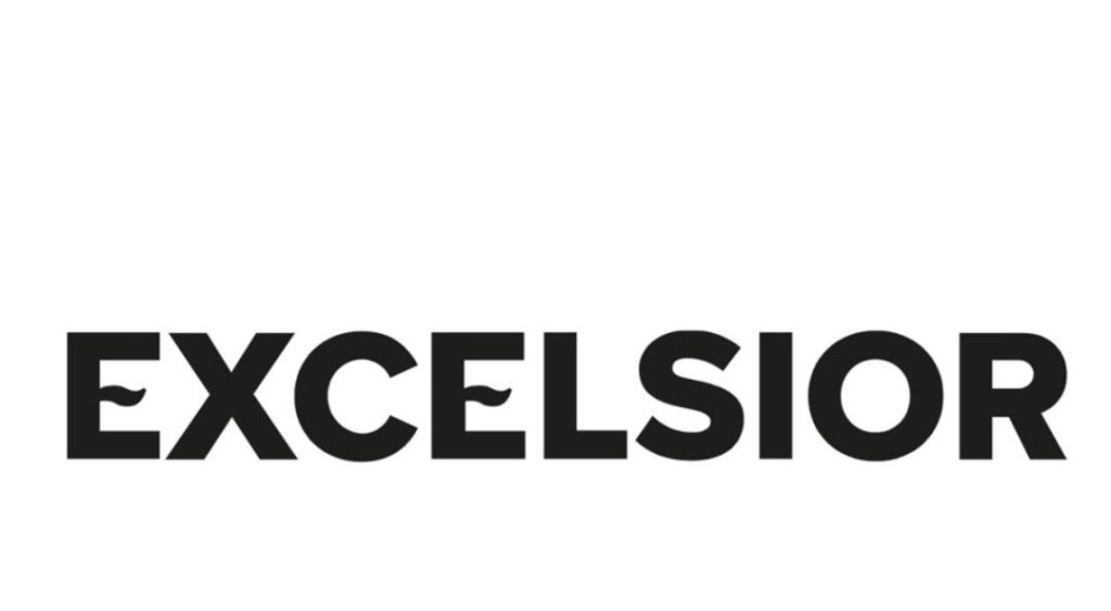 Disparan a mujer desde moto; presenta impacto de bala en la cabeza