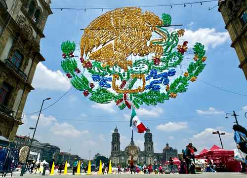 El Centro se pinta de colores para las fiestas patrias