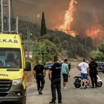 Fuertes vientos complican combate a incendios en Grecia