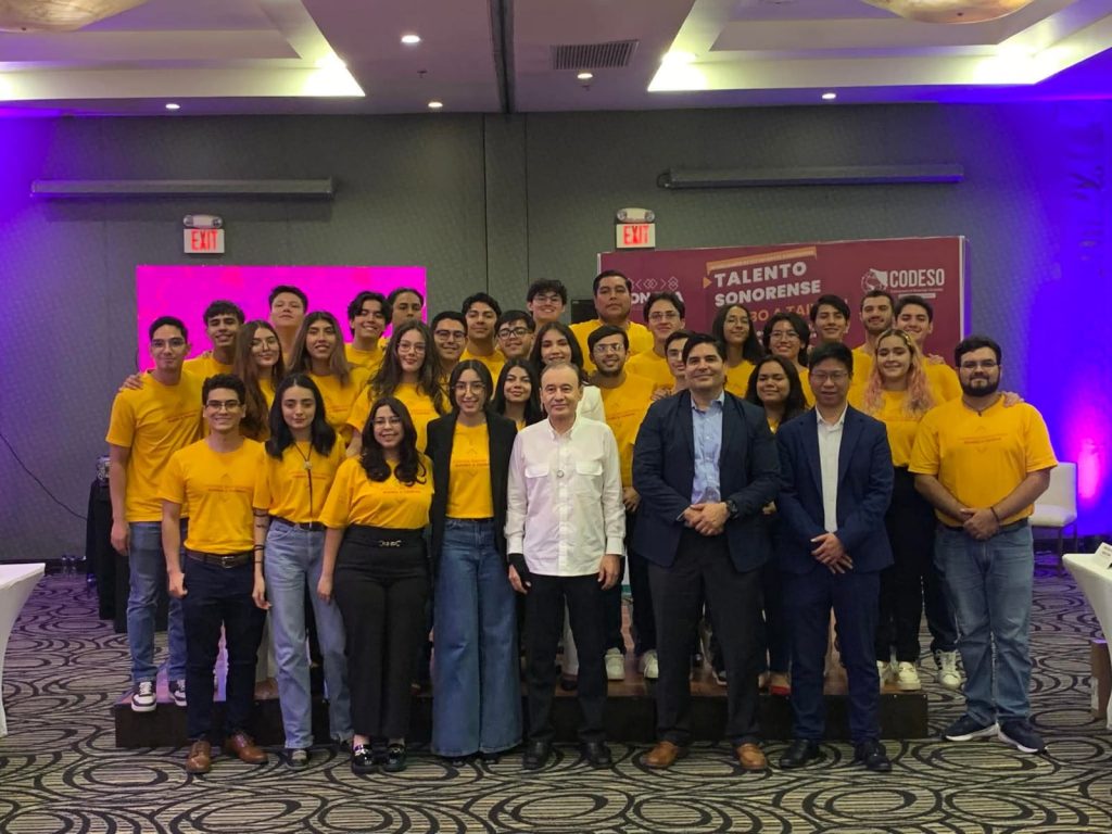 Jóvenes sonorenses viajan a Taiwán para formarse en semiconductores y áreas estratégicas