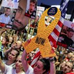 Miles de personas protestan en Israel por expansión de ofensiva en Gaza