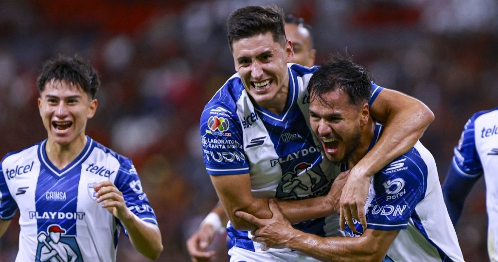 Pachuca golea al Atlas y se mantiene líder con paso perfecto