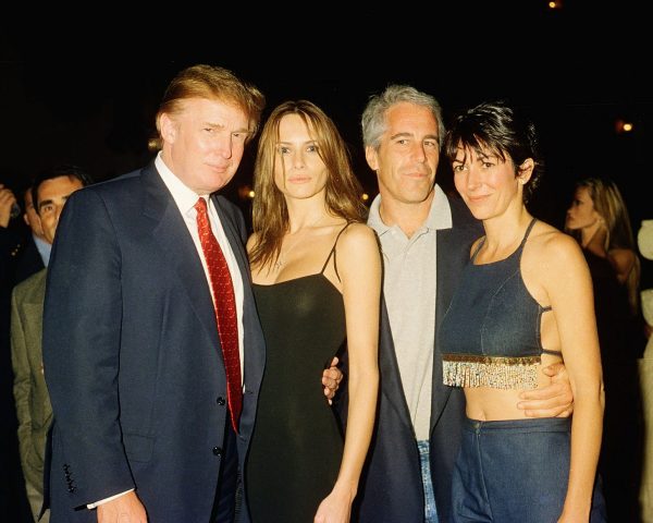 ¿Quién es Ghislaine Maxwell? 7 cosas que necesita saber sobre la cómplice de Jeffrey Epstein