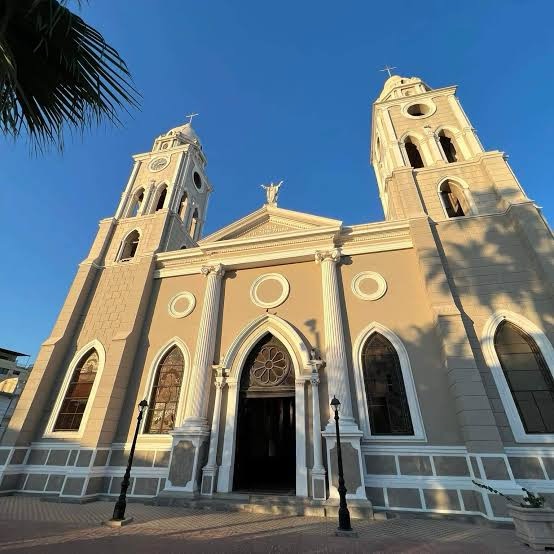Rehabilitarán instalaciones eléctricas de la Parroquia San Fernando en Guaymas