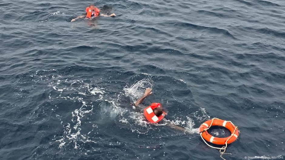 Sube a 76 cifra de migrantes muertos en naufragio en Yemen