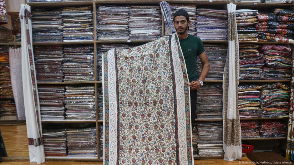 Trump amenaza con más aranceles a India por comprar petróleo ruso